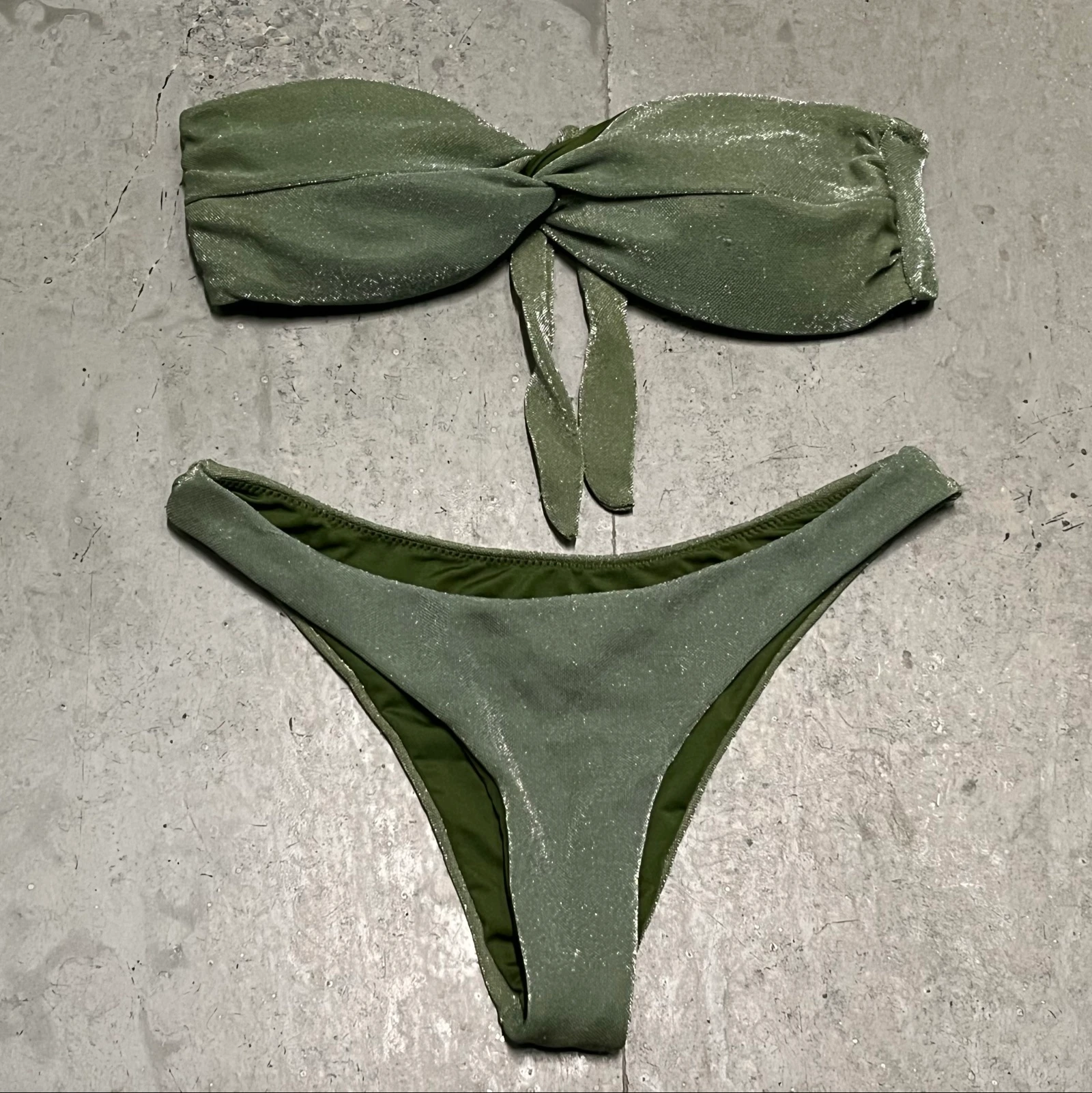 Bikini vert bicolore et brillant – photo 2